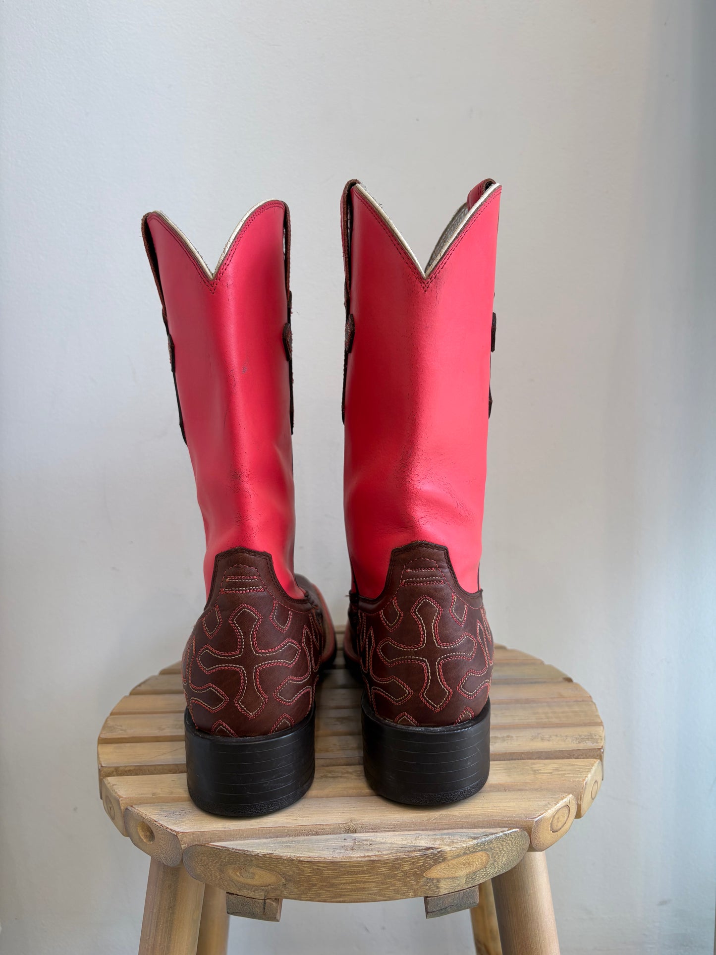 Vintage ARIAT pink/brown leather boots