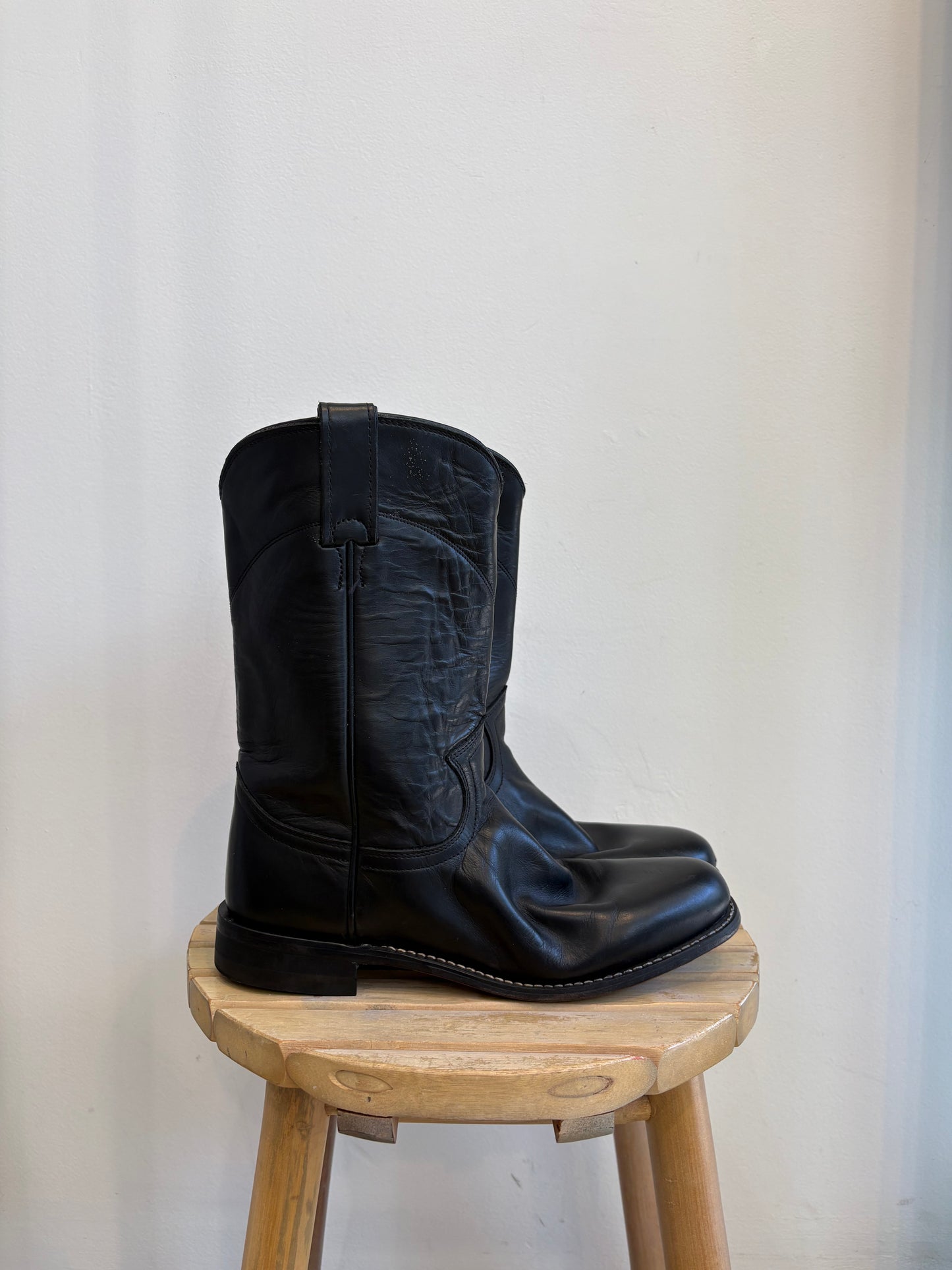 Black Justin Boots classic