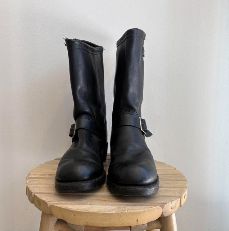 Black biker boots