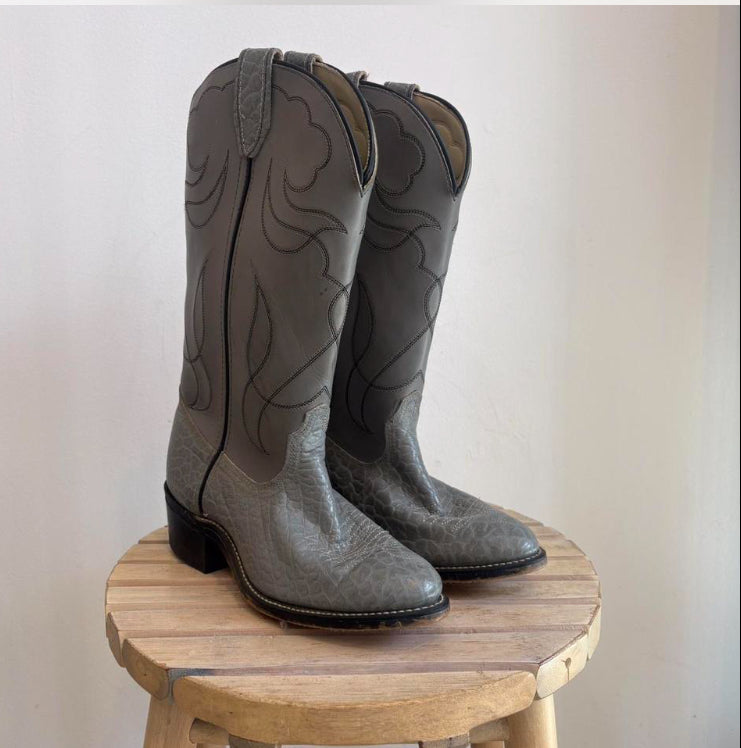 Grey/silver cowgirl boots
