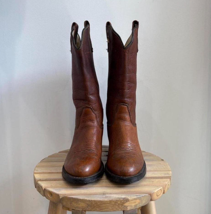 Brown cowgirl boots