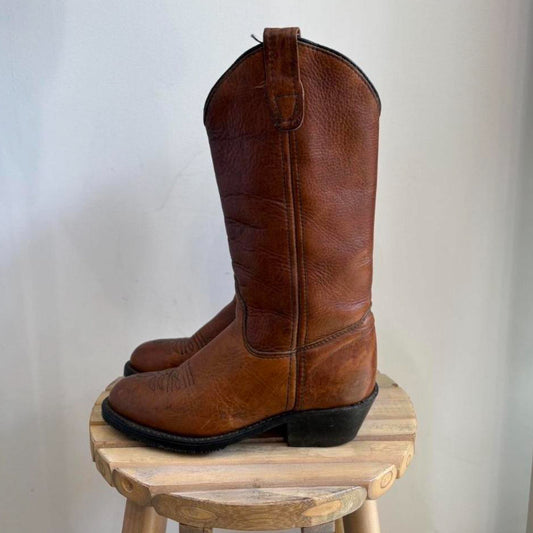 Brown cowgirl boots