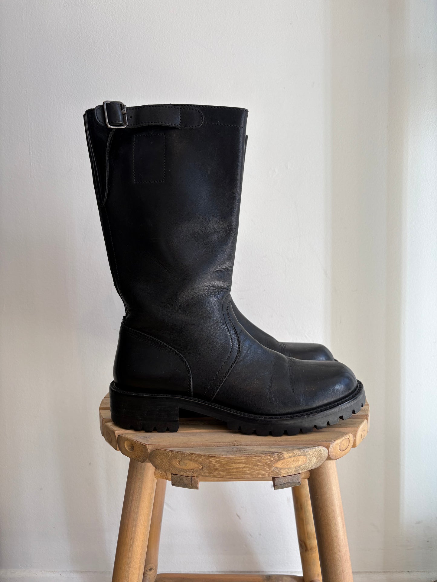 Black Marc Cain boots